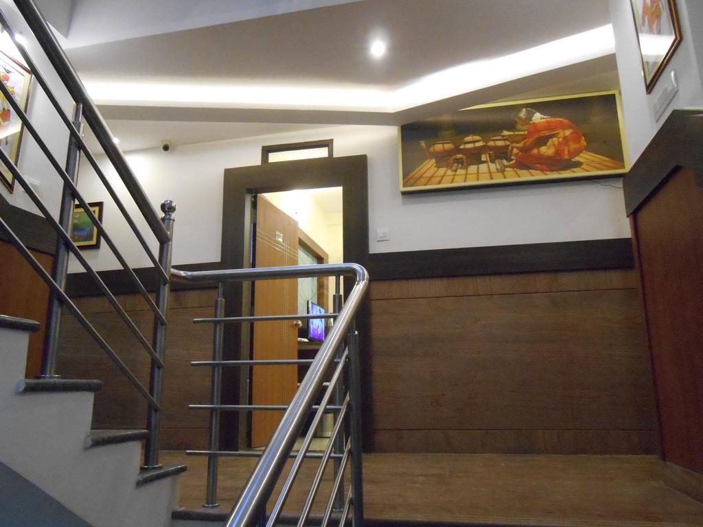 Hotel Aditya Mysuru Zewnętrze zdjęcie